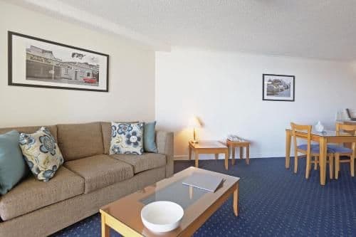 One-Bedroom Apartment with Spa Bath