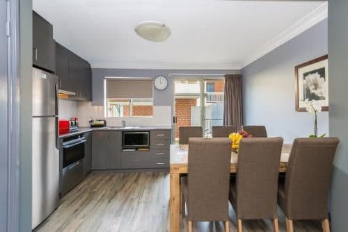 Two-Bedroom Townhouse with Two Queen Beds