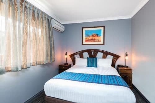 Two-Bedroom Townhouse with Two Queen Beds