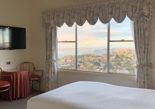 Mountain View Room