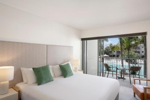 Two-Bedroom Suite with Spa Bath – Dual Key – Weekly Housekeeping
