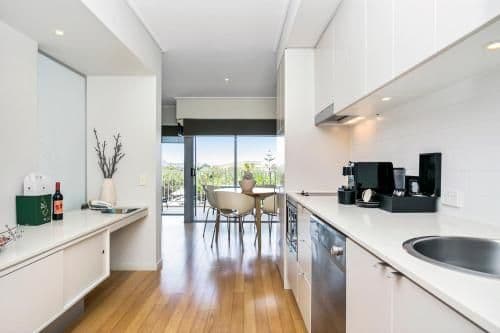 One-Bedroom Suite with Spa Bath - Weekly Housekeeping