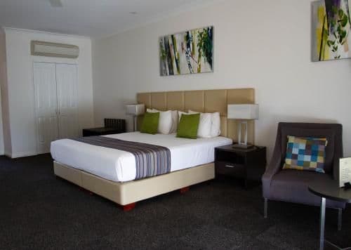 Poolside King Room