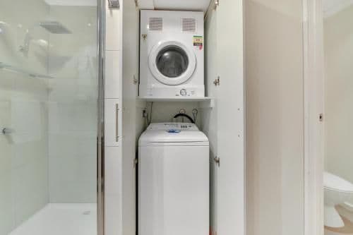 Deluxe Two-Bedroom Apartment