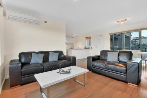 Deluxe Two-Bedroom Apartment
