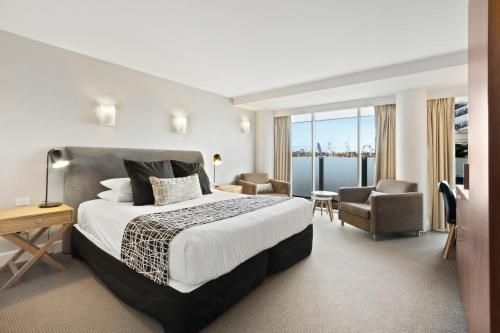 Bellevue On The Lakes1