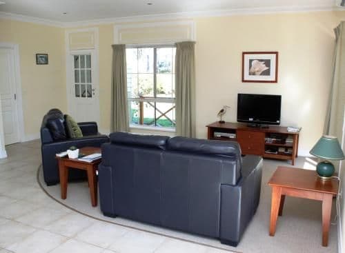 Two-Bedroom Cottage - Colquhoun