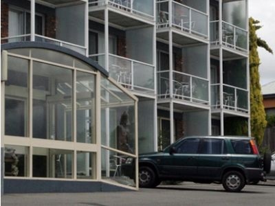Adina Place Motel Apartments0