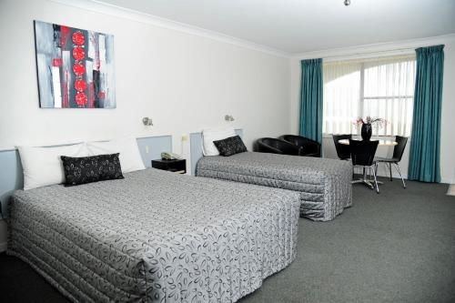 Tamar River Villas3