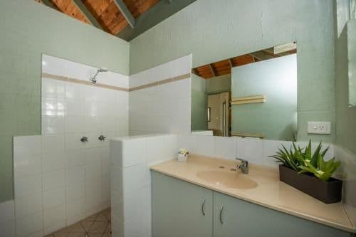 Queen Bungalow