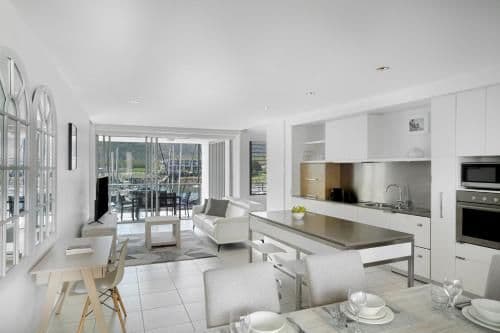 Three-Bedroom Apartment - Weekly Housekeeping