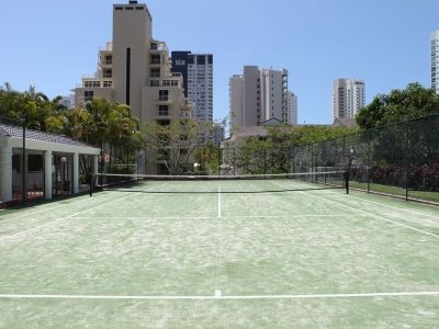 Crest Apartments Main Beach3