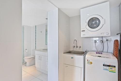 Superior One-Bedroom Apartment