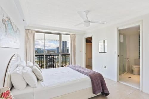 Superior One-Bedroom Apartment