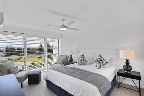 Three-3 Bedroom Marina View Superior Apartment