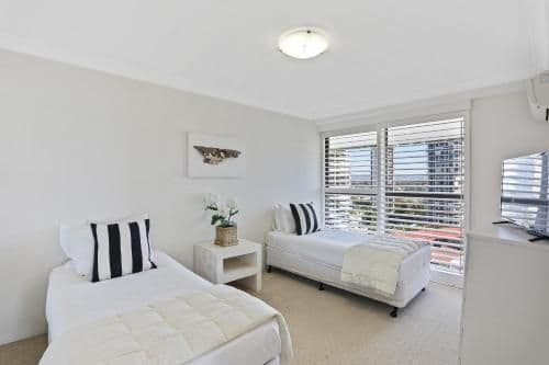 Three-3 Bedroom Marina View Superior Apartment