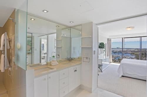 Three-3 Bedroom Marina View Superior Apartment