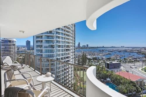 Three-3 Bedroom Marina View Superior Apartment