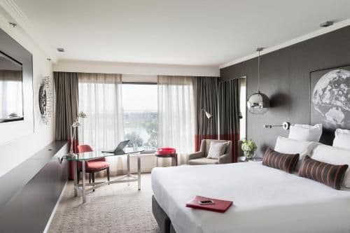 Superior Room with Lake View