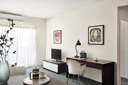 Punthill Essendon Grand Hotel1