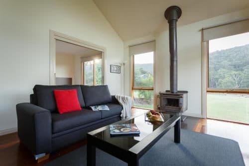 Deluxe One-Bedroom Cottage