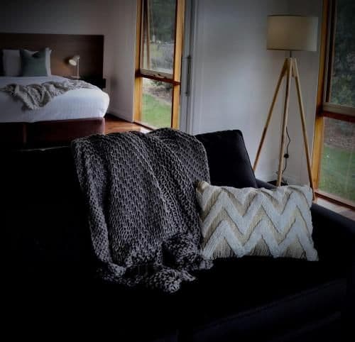 Deluxe One-Bedroom Cottage