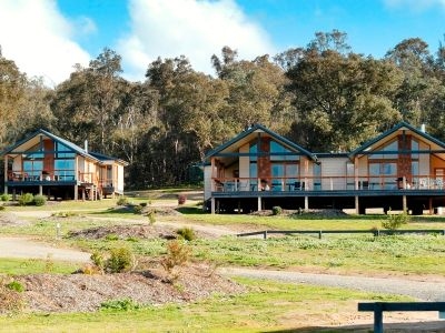 Yering Gorge Cottages1