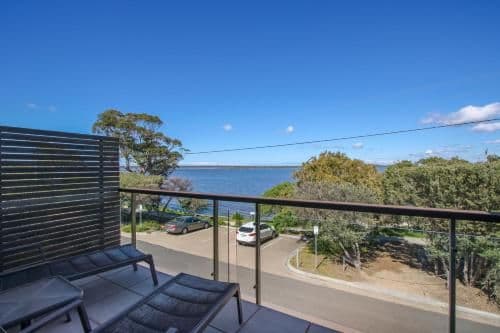 Two-Bedroom Lake King