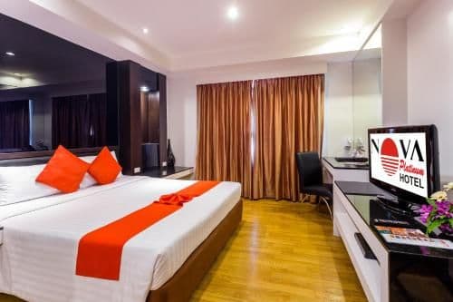 Deluxe King Room