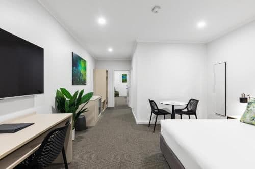 Deluxe Family Suite