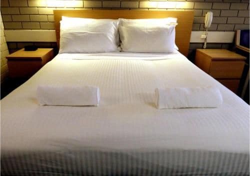 Economy Triple Room
