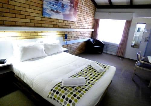 Deluxe Queen Room