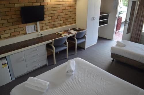 Economy Triple Room