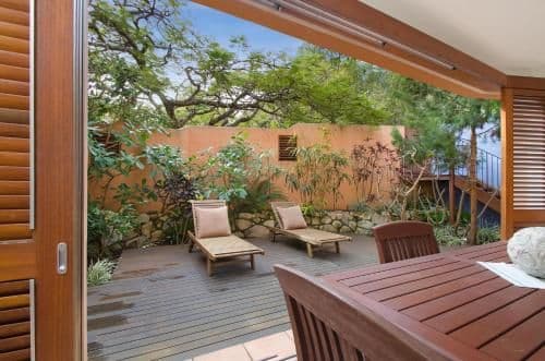 Luxury Courtyard Apartment - Pets upon Request - Charges Apply