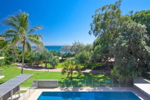 One-Bedroom Apartment with Partial Ocean View