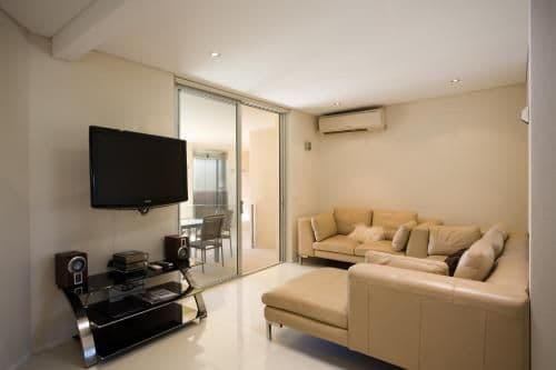 Three-Bedroom Apartment - Hastings Street View