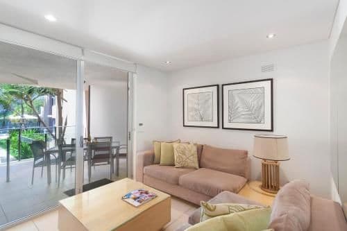 Three-Bedroom Apartment - Hastings Street View