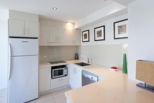 Three-Bedroom Apartment - Hastings Street View