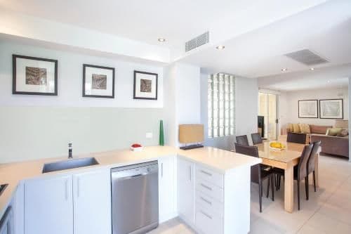Three-Bedroom Apartment - Hastings Street View