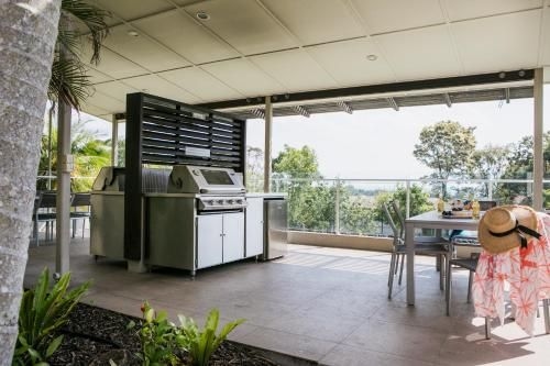 Noosa Hill Resort3