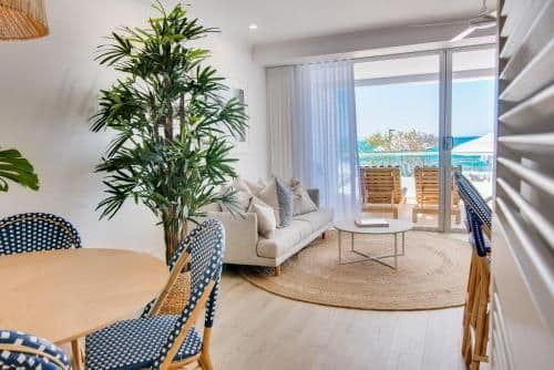 Deluxe One-Bedroom Apartment with Beach and Pool View