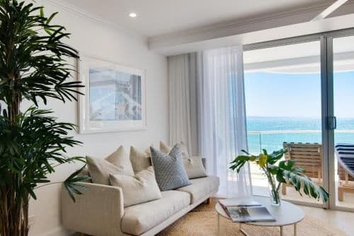 Deluxe One-Bedroom Apartment - Penthouse