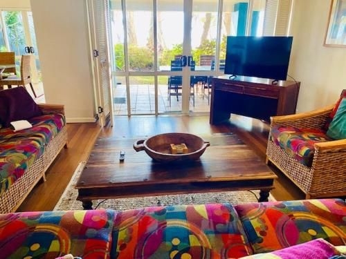 BeachView Apartments at Villa Paradiso3