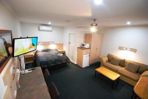 Standard Queen Room