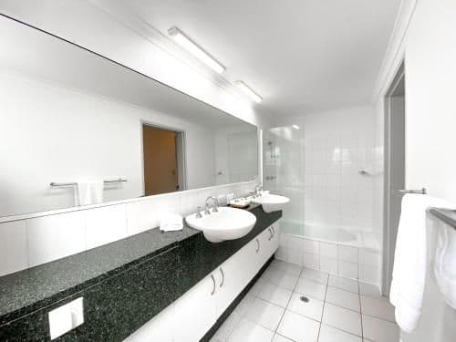 Two-Bedroom with Two Bathroom Apartment with Balcony