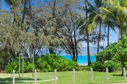 By The Sea Port Douglas Apartments3