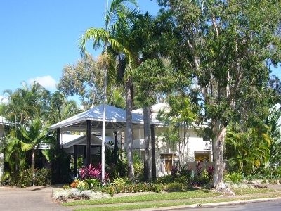 พอร์ท ดักลาส รีทรีท (Port Douglas Retreat)1