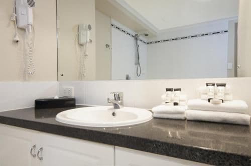 One-Bedroom Apartment with Spa Bath