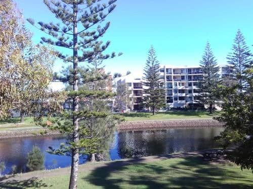 Waterfront Twin Room with Balcony