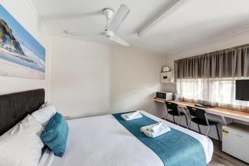 Budget Double Room - street parking only